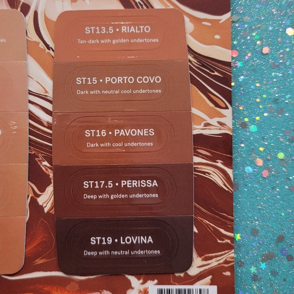 Dark Face Makeup Sample Set - Picture 4 of 16